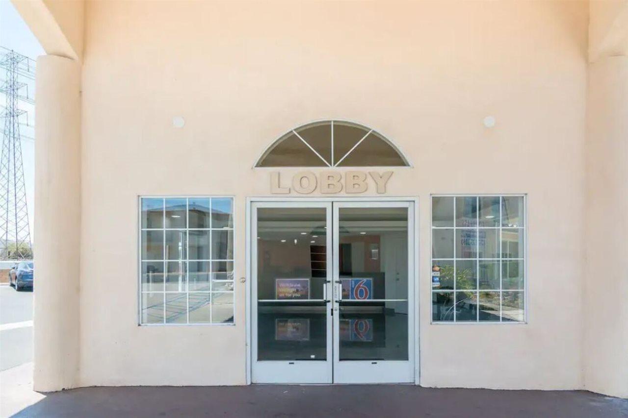 Hotel 6-south El Monte, Ca - Angeles