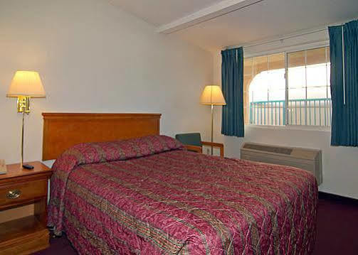 Hotel 6-south El Monte, Ca - Angeles South El Monte