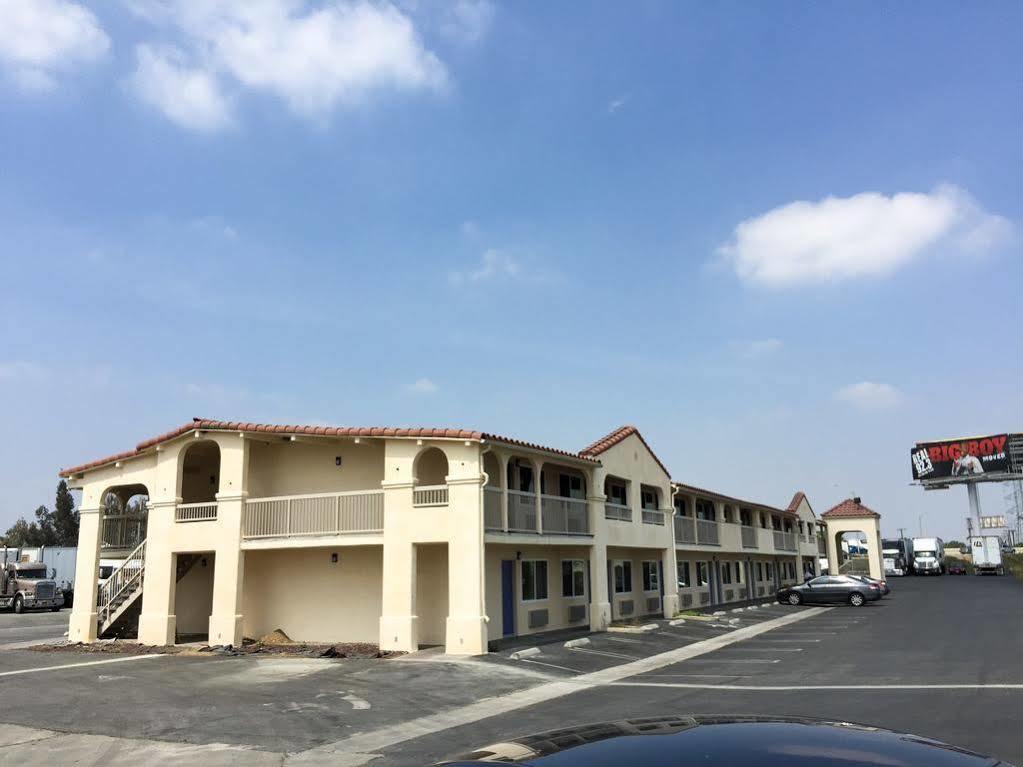 6-south El Monte, Ca - Angeles Hotel South El Monte
